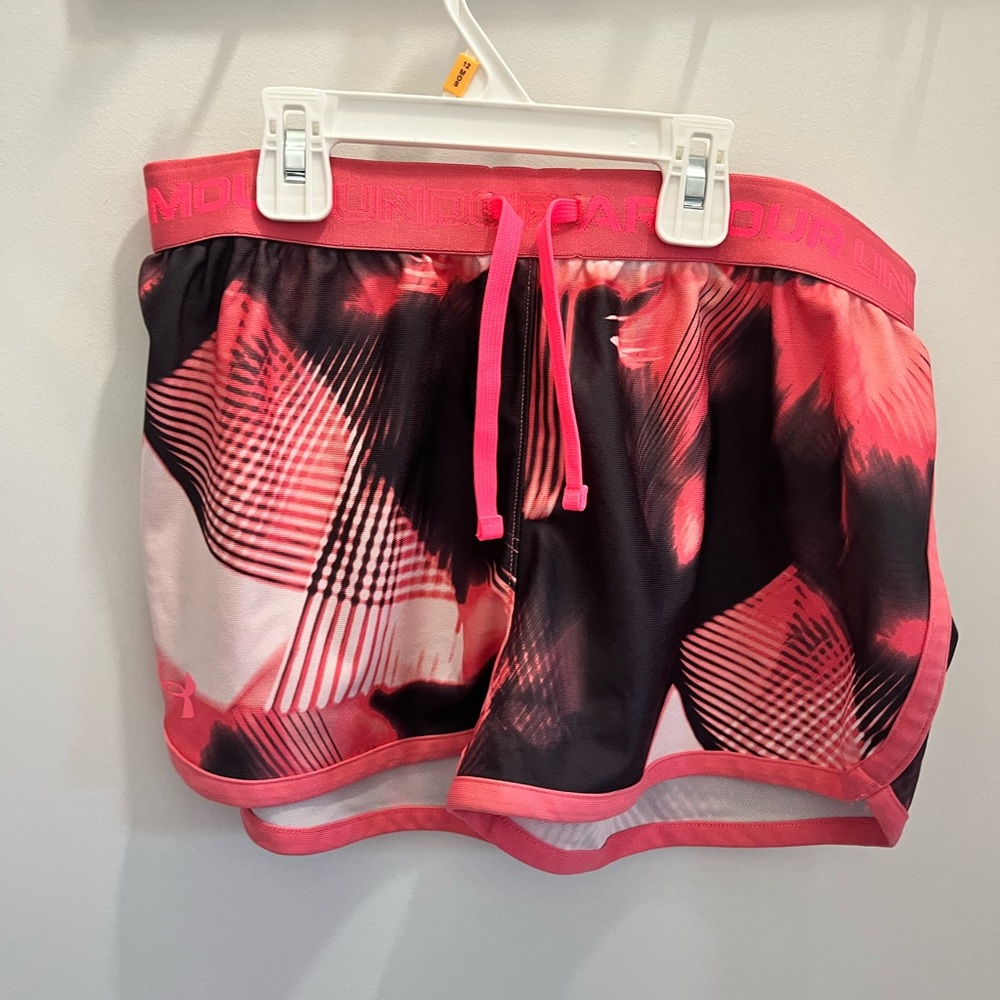 Under Armour Shorts, Size l